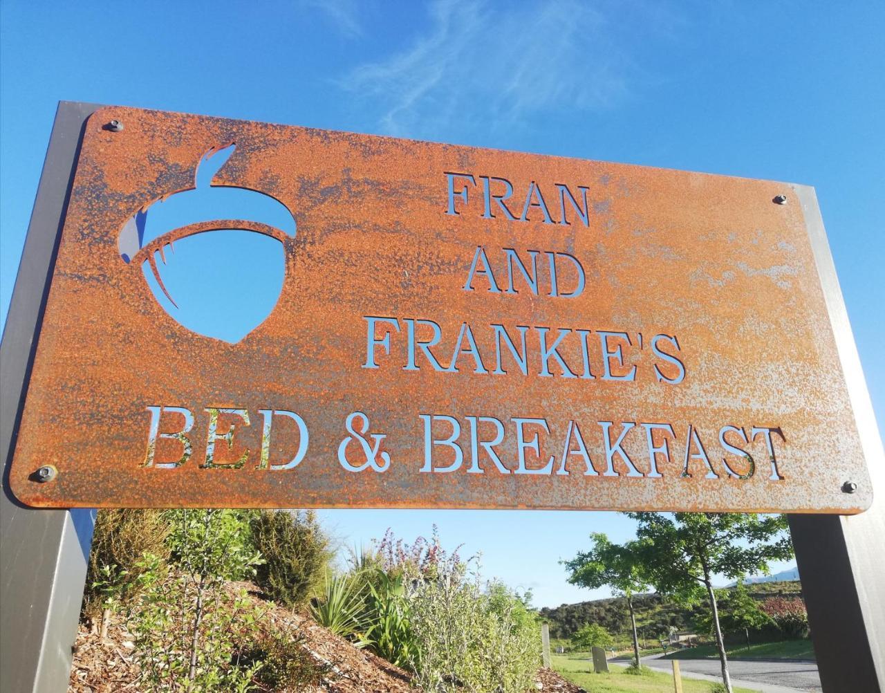 Fran And Frankie'S Bed & Breakfast Luggate Buitenkant foto